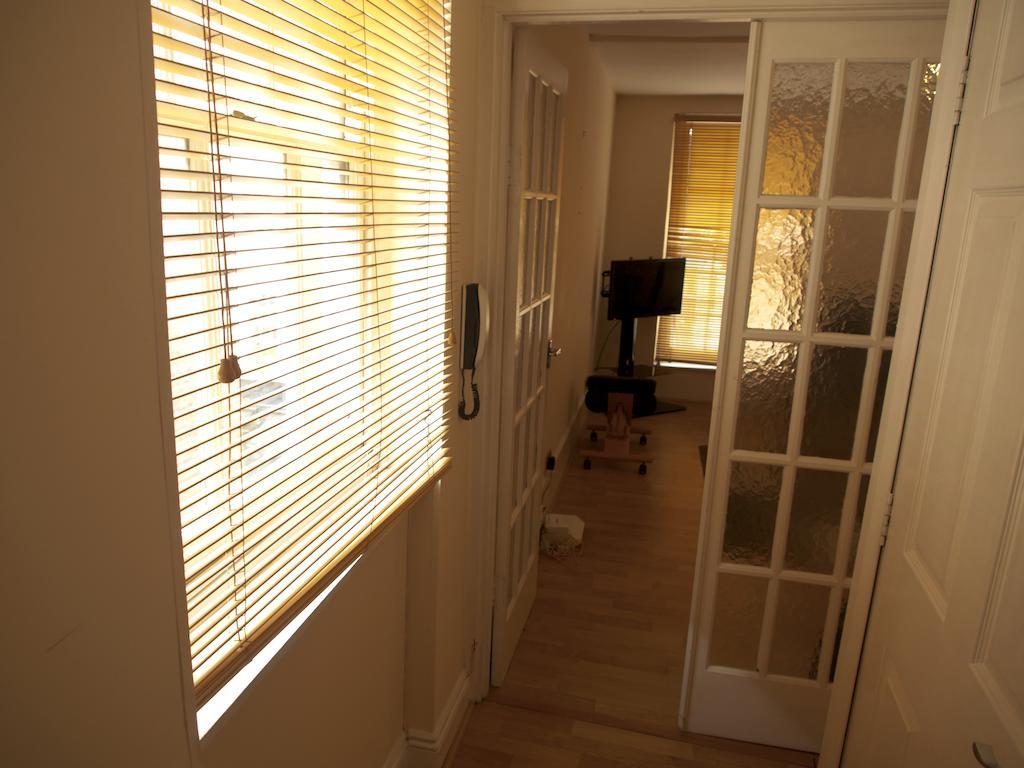 Mayfair Flat Londra Oda fotoğraf